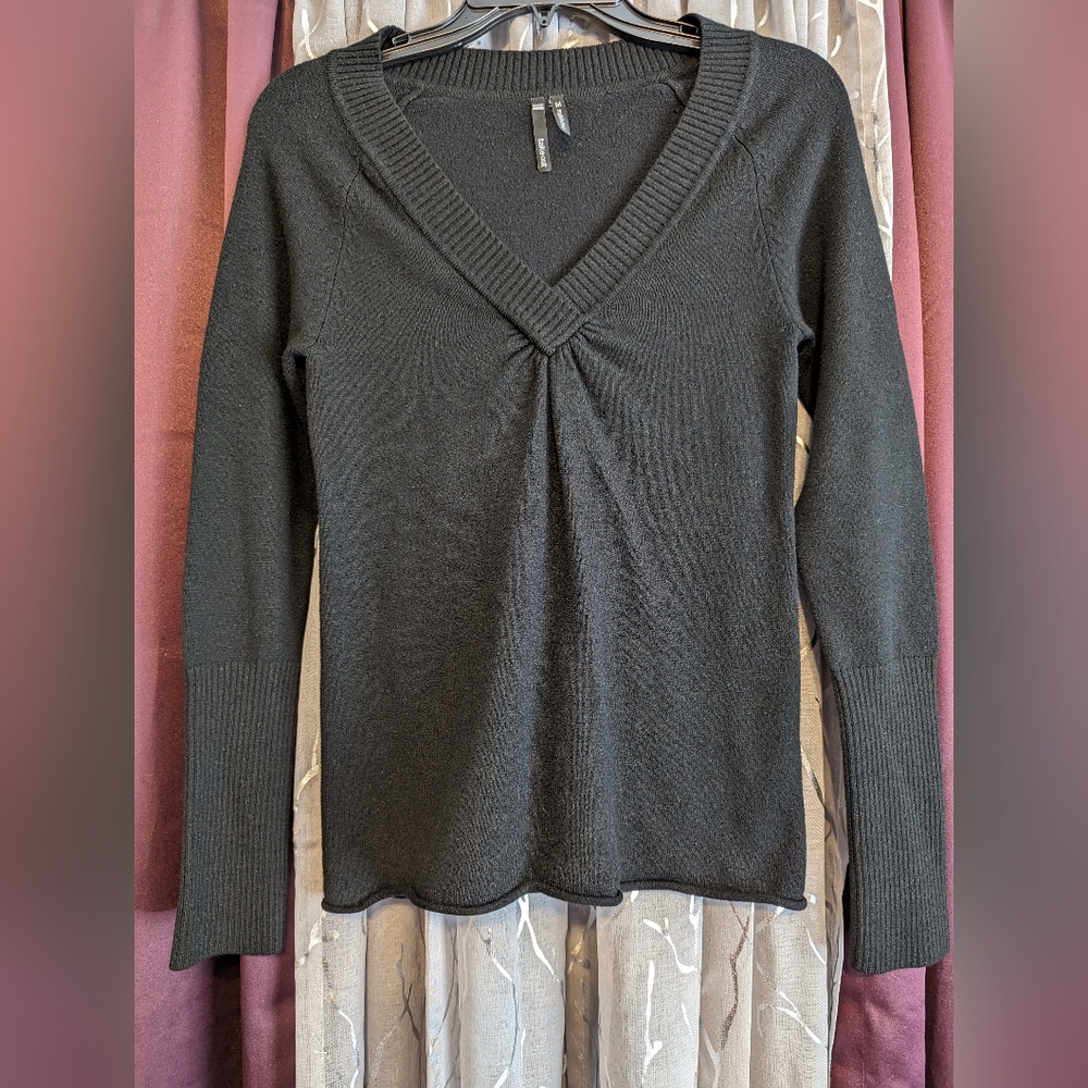 Black long sleeve Medium Sweater
